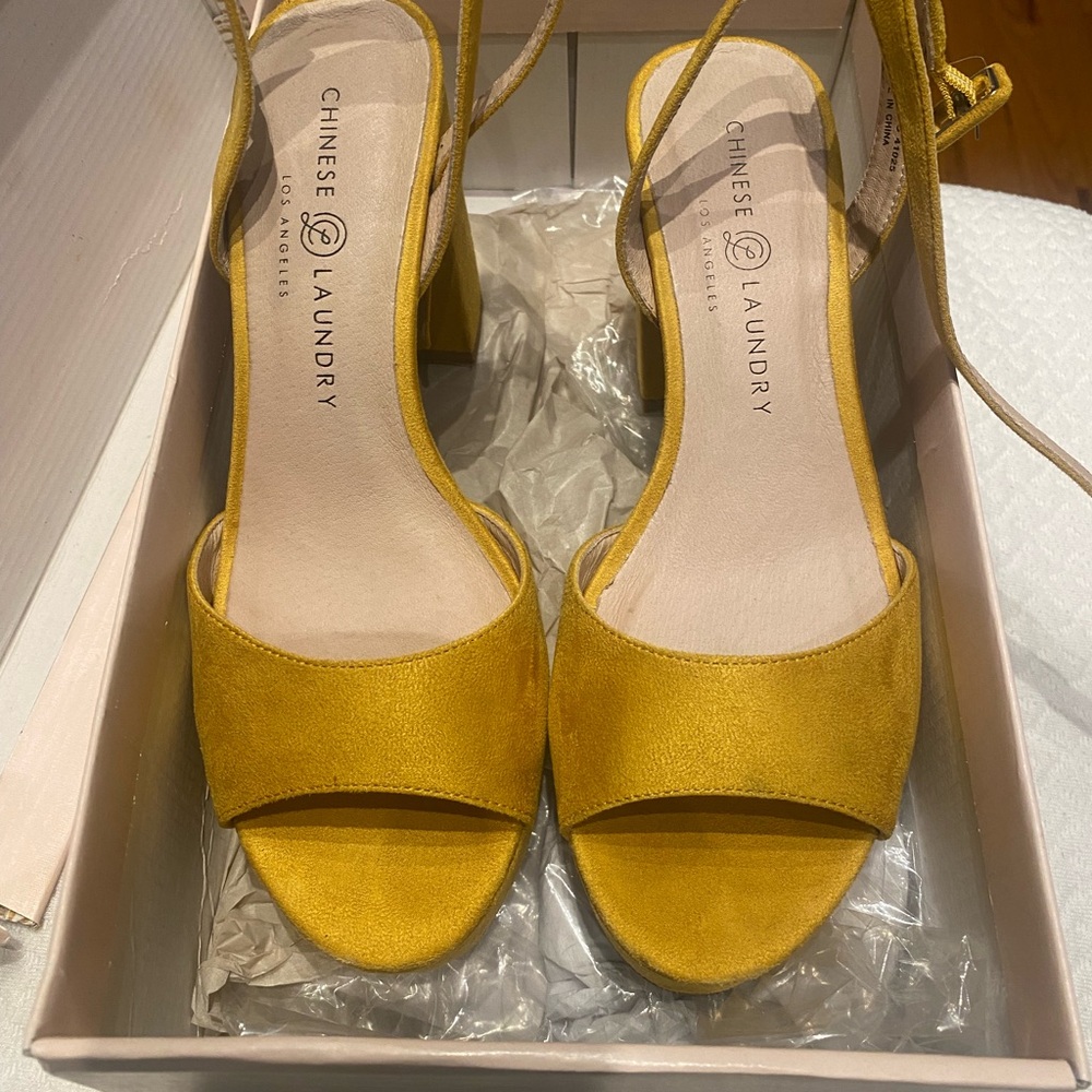 Chinesee Laundry Theresa US 7.5/EUR 38 sunflower suede